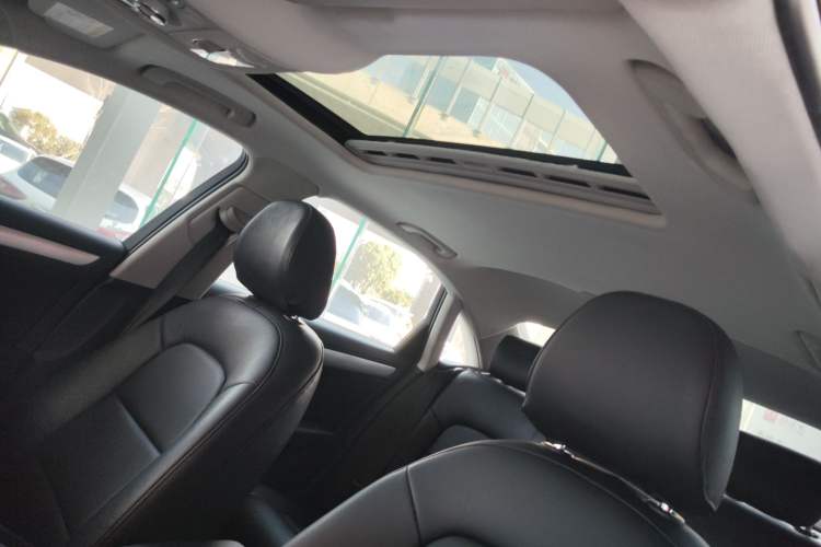 Used Audi A4L 2016 35 TFSI Collector's Edition Automatic Standard Model Headliner