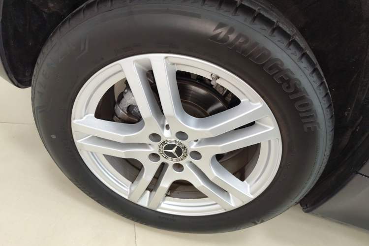 Used Mercedes-Benz GLB 2023 GLB 200 Dynamic Edition Right Rear Wheel Hub