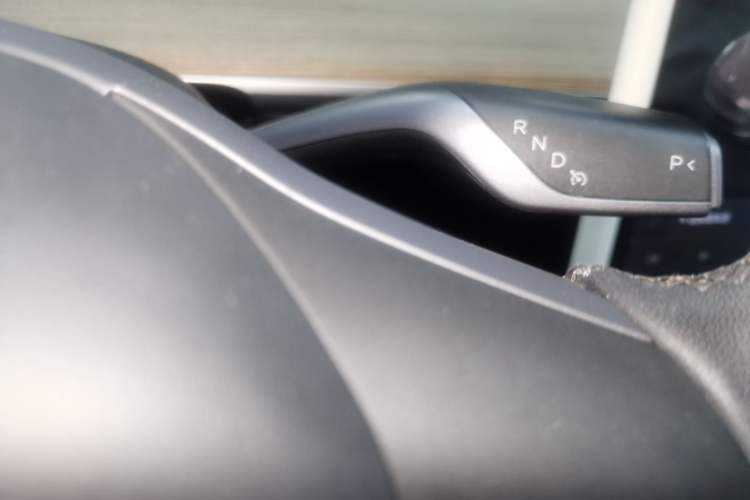 Used Tesla Model Y 2021 Standard Range Rear-Wheel Drive Version