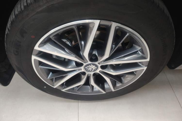 Used BYD Qin PLUS 2023 Champion Edition EV 420KM Leading Model