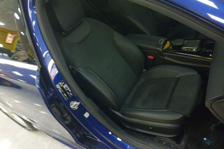 Used Mercedes-Benz A-Class 2021 A 200 L Sport Sedan Fashion Model