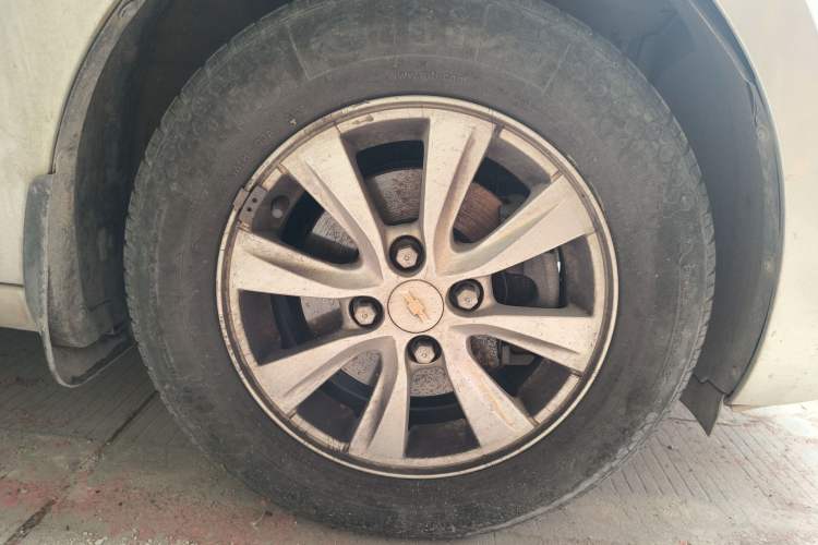 Used Chevrolet Sail 2015 Sail 3 1.3L Manual Warm Edition
