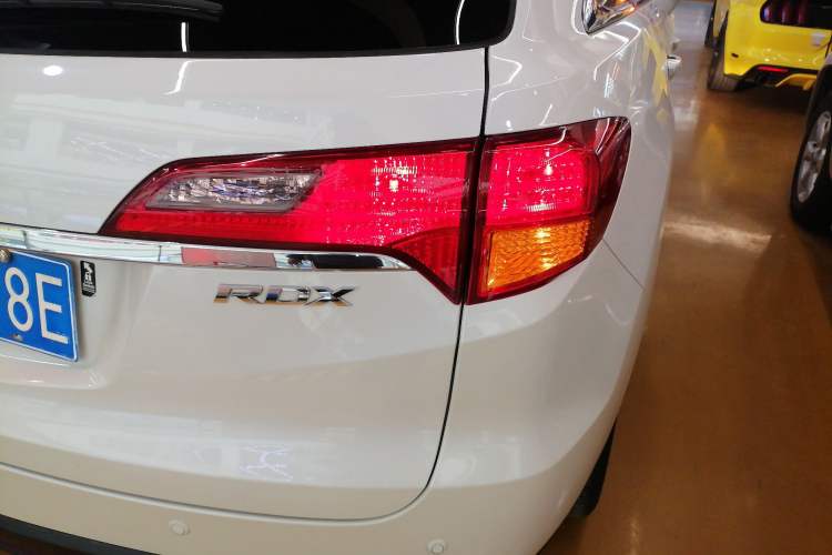 Used Acura RDX 2013 3.0L Two-Wheel Drive Elite Edition