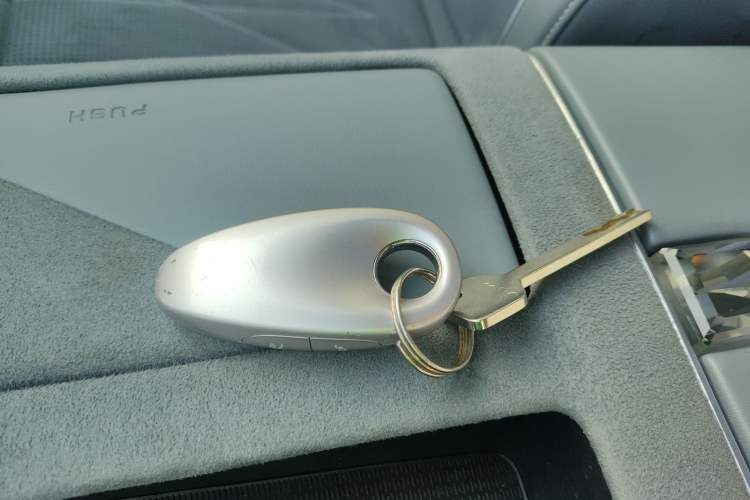 Used VOYAH PASSION 2023 Four-Wheel Drive Standard Edition
