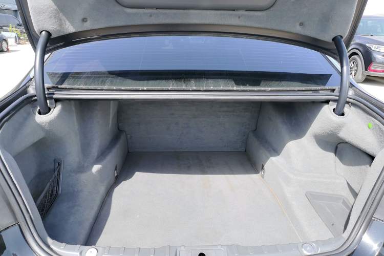 Used BMW 7 Series 2011 730Li Elegant Model Trunk