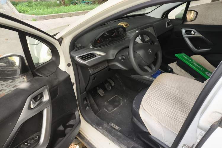 Used Peugeot 2008 2014 1.6L Manual Trend Edition
