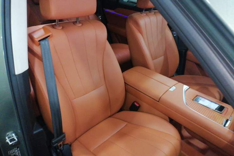 Used Wey Lanshan 2025 Four-Wheel Drive Ultra Right Front Seat