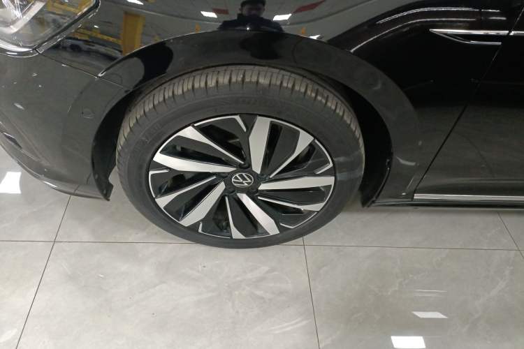 Used Volkswagen Passat 2023 Facelift 330TSI Luxury Edition