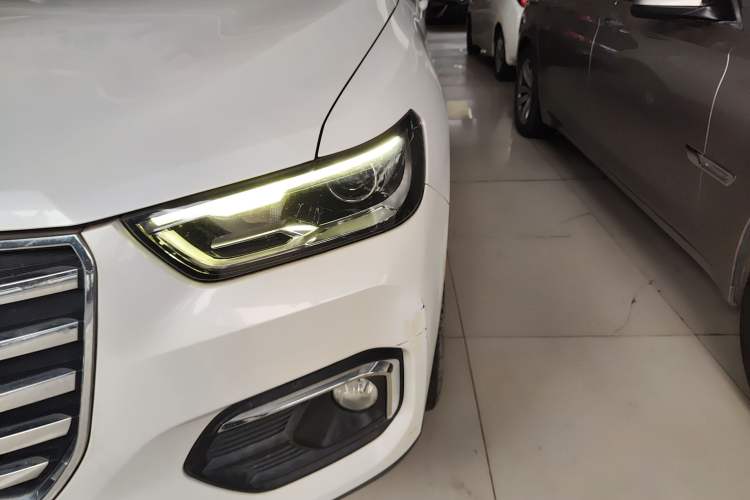 Used Haval H4 2019 Red-Label 1.5 GDIT DCT Elite SmartConnect Edition
