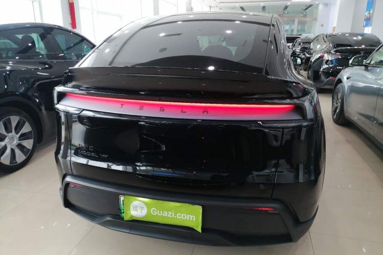 Used Tesla Model Y L 2025 Model Long-Range All-Wheel-Drive Version