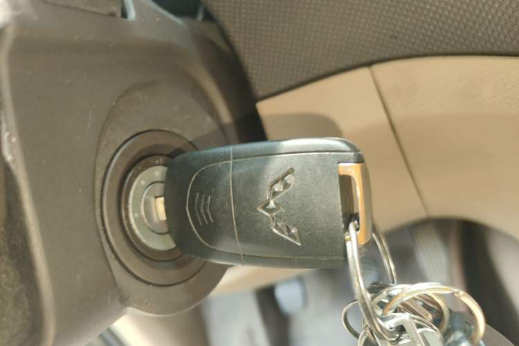 Used Wuling Hongguang 2016 1.5L S1 Deluxe Model China V-standard