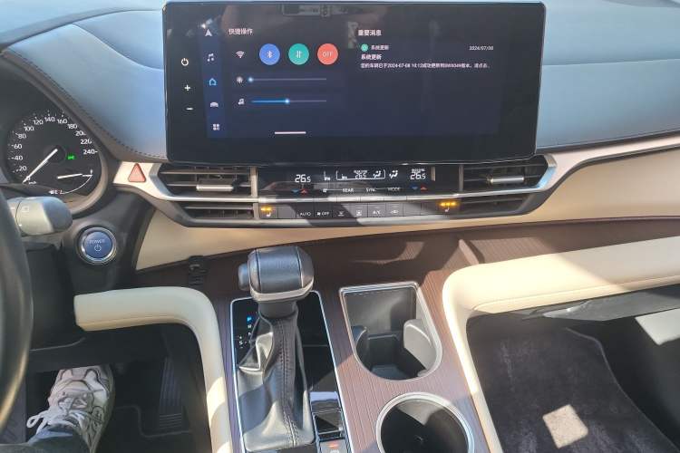 Used Toyota Granvia 2023 2.5L Hybrid Prestige PLUS Edition Audio And AC Panel