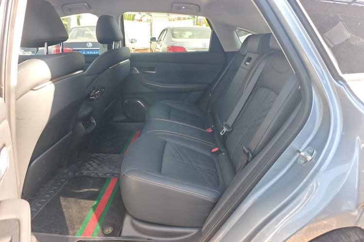 Used Baojun Enjoy 2025 Plug-in Hybrid 140km Luxury Edition Left Rear Seat