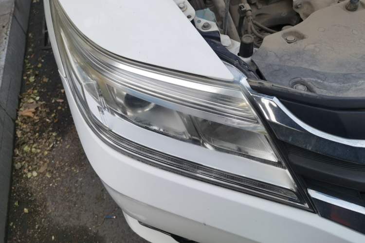 Used Honda Crider 2013 1.8L automatic luxury edition
