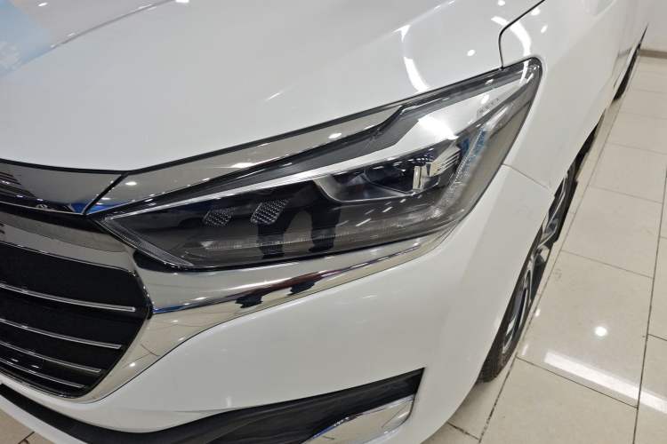 Used BAIC Beijing U7 2019 1.5T Manual Elite Version China VI