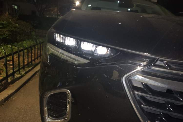 Used Buick Envision 2022 Facelift Encore S 552T Two-Wheel-Drive Luxury Model
