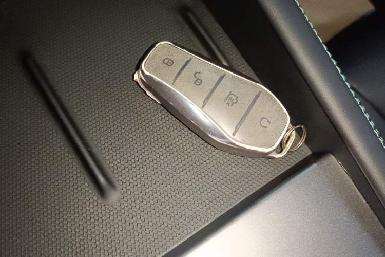 Used BYD Seal 06 New Energy 2024 DM-i 120KM Luxury Model Vehicle Key