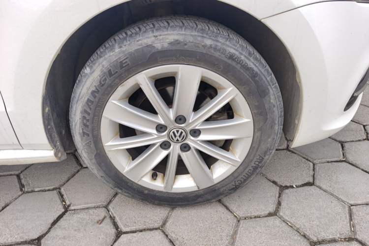 Used Volkswagen Polo 2014 1.6L Manual Comfort Edition