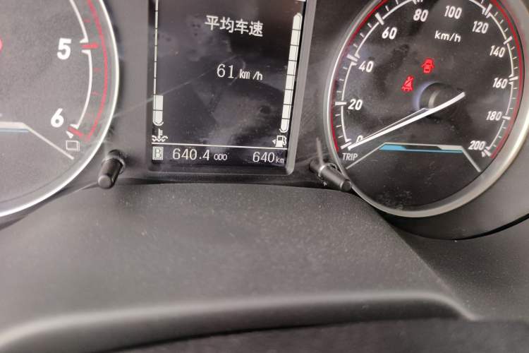 Used Dongfeng Ruichi 2026 Model 2.3T Diesel Four-Wheel Drive Manual Long-Box Flatbed