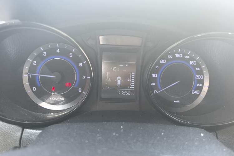 Used CHANGAN CS15 2016 1.5L Manual Fashion Edition