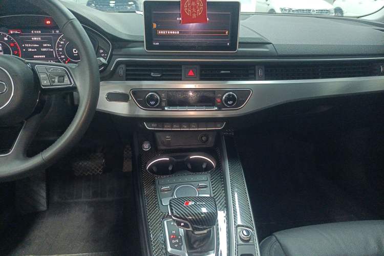 Used Audi A4L 2019 40 TFSI Fashion Version China V Audio And AC Panel