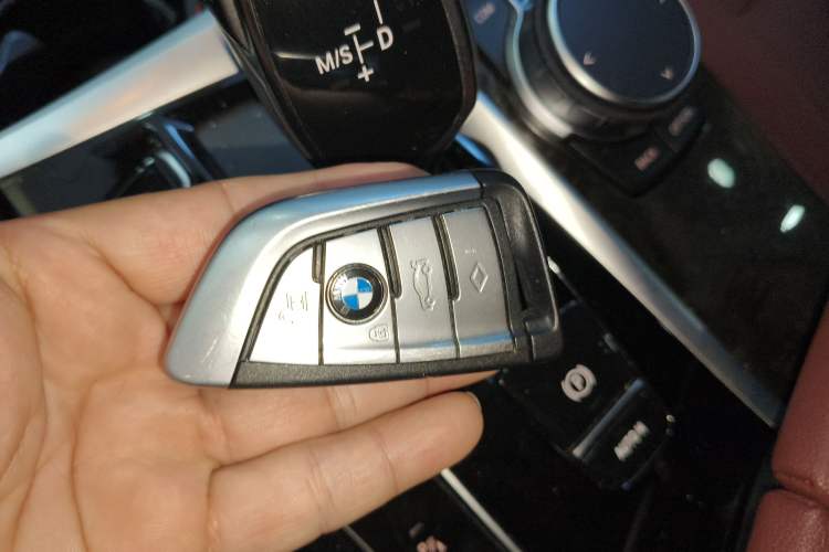 Used BMW 5 Series 2022 Second Facelift 525Li M Sport Package
