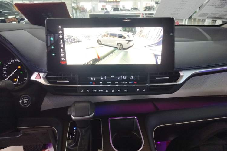 Used Toyota SIENNA 2023 2.5L Hybrid Comfort Edition