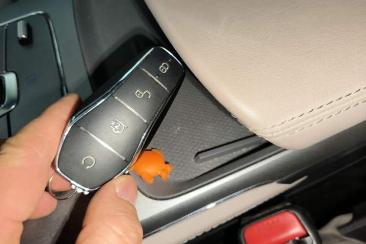 Used BYD Tang New Energy 2024 DM-i Glory Edition 200KM Flagship Model Interior 1