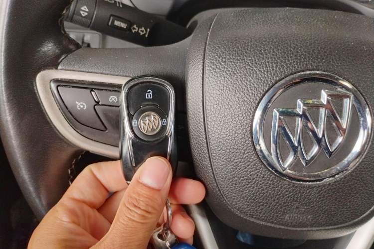 Used Buick GL6 2019 18T 6-Seater Connected Luxury Version China VI Standard