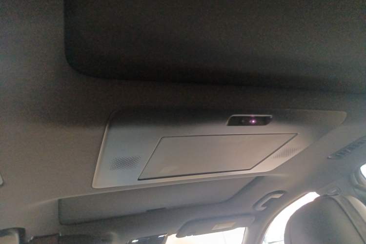 Used Dongfeng eπ eπ008 2024 210Max Range-Extended Version 6 Seats
