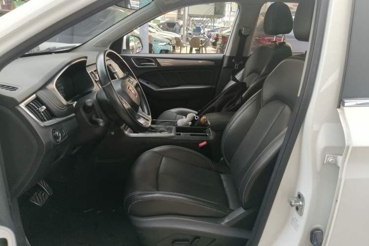 Used Roewe RX5 2017 20T Two-Wheel Drive Automatic Internet Elite Edition