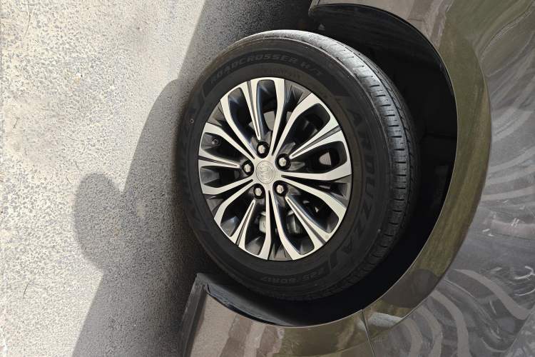 Used Buick GL8 2023 Land Executive Class Smart Enjoyment Model