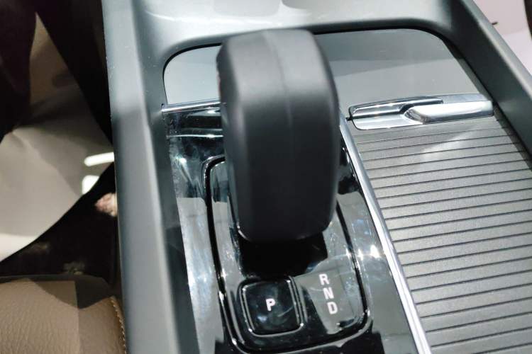 Used Volvo XC60 2025 B5 4x4 Smart Luxury Edition
