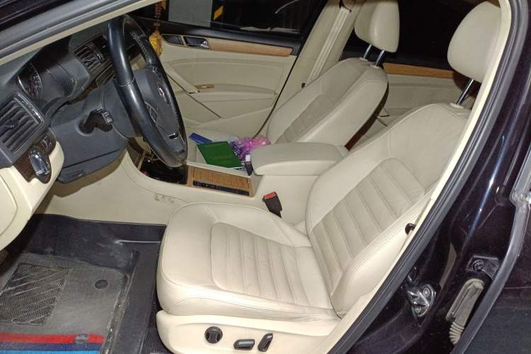 Used Volkswagen Passat 2014 1.8TSI DSG Prestige Navigation Edition