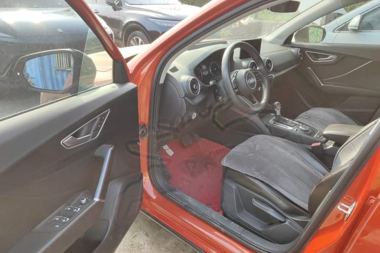 Used Audi Q2L 2018 35 TFSI Launch Exclusive Edition China VI
