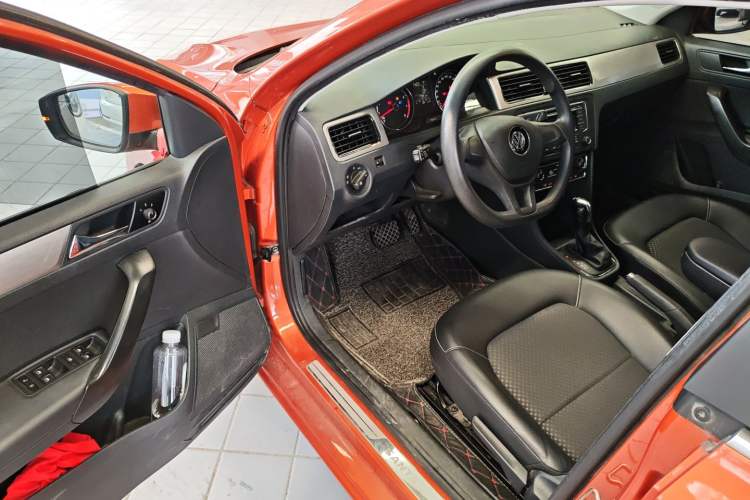 Used Volkswagen Santana 2015 HaoNa 230TSI DSG Comfort Model
