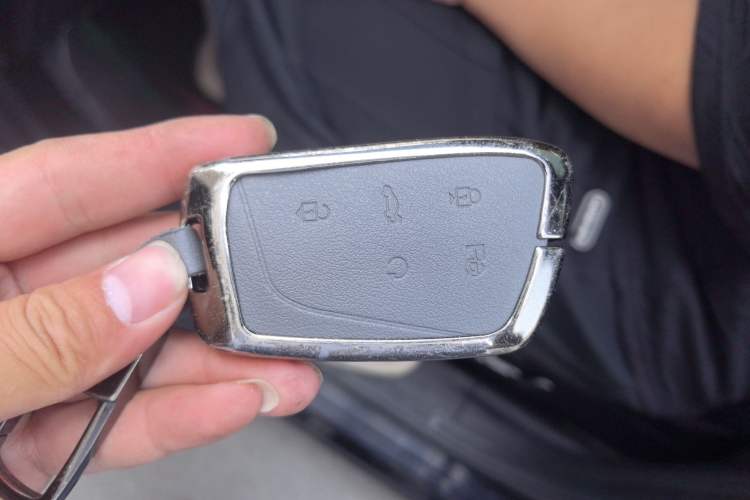 Used Dongfeng Aeolus Huge 2024 Mach Power 1.5T Premium Model
