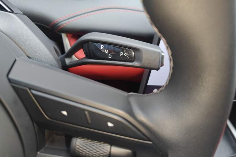 Used Xiaomi Auto SU7 2024 Rear-Drive Ultra-Long Range Advanced Pro-Level Intelligent Driving Version Gear Lever