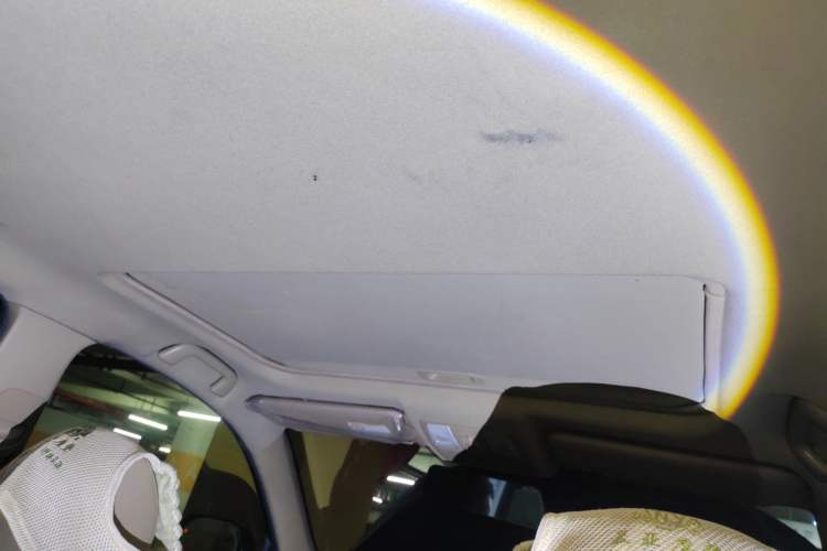 Used Toyota RAV4 2012 Luxurious Edition 2.0L Automatic All-Wheel Drive