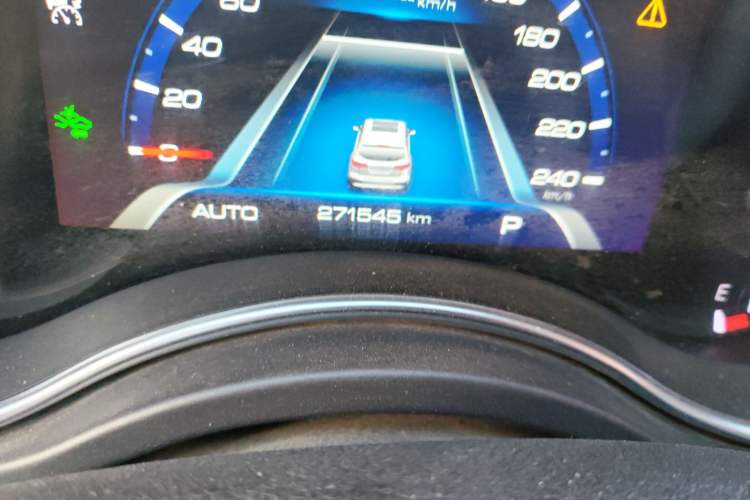 Used Haval H8 2017 2.0T Gasoline 4x4 Smart Enjoyment Version
