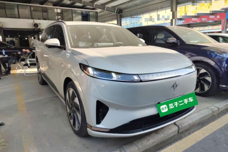 Used Dongfeng eπ eπ008 2024 210Max Range-Extended Version 6 Seats