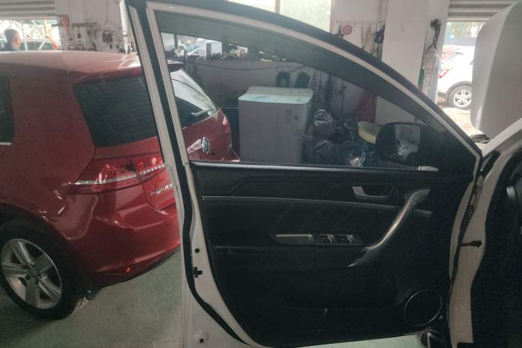 Used Haval M6 2018 Revised Version 1.5T DCT Two-Wheel Drive Elite Edition
