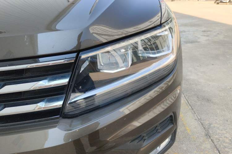 Used Volkswagen Tiguan L 2018 330TSI Automatic Two-Wheel Drive Luxury Edition Left Front Headlight