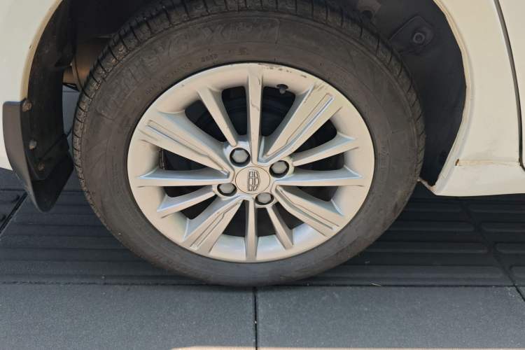 Used Geely Auto Diamond 2017 1.5L Manual Value-Added Model
