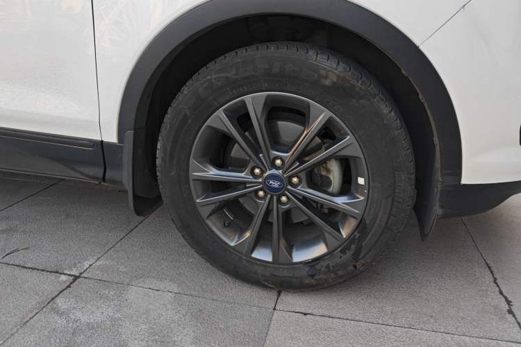 Used Ford Kuga 2019 EcoBoost 180 Two-Wheel-Drive Platinum Edition China V Standard