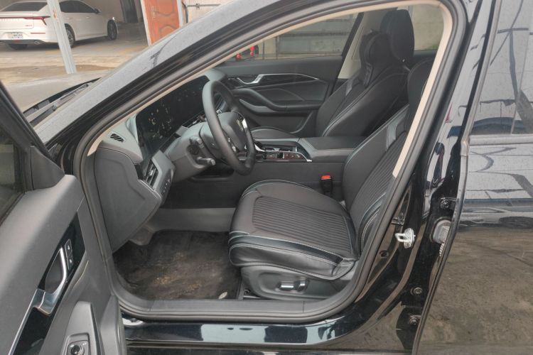 Used Bestune B70 2022 Third Generation 1.5T Automatic Enjoyment Version
