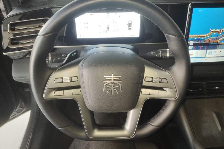 Used BYD Qin L 2025 DM-i Smart Drive 120KM Superior Model
