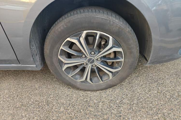 Used Roewe i6 MAX New Energy 2021 EV 500 Skyroof Deluxe Edition
