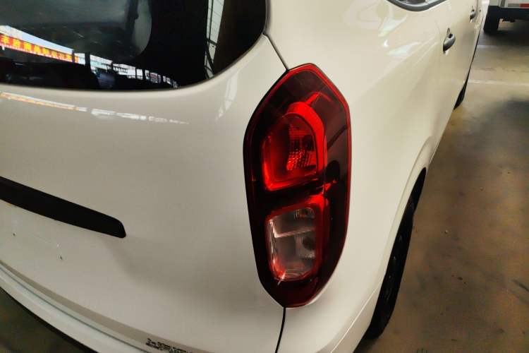 Used Wuling Hongguang New Energy 2024 All-Electric Model 300KM Standard Version