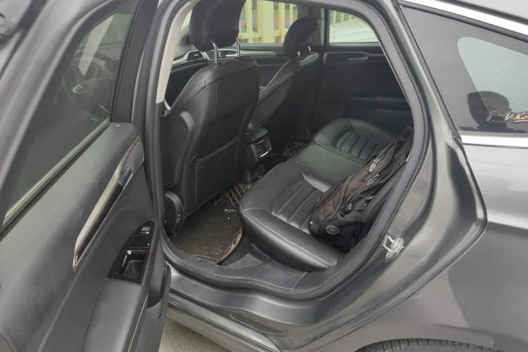 Used Ford Mondeo 2013 2.0L GTDi 200 Luxury Model